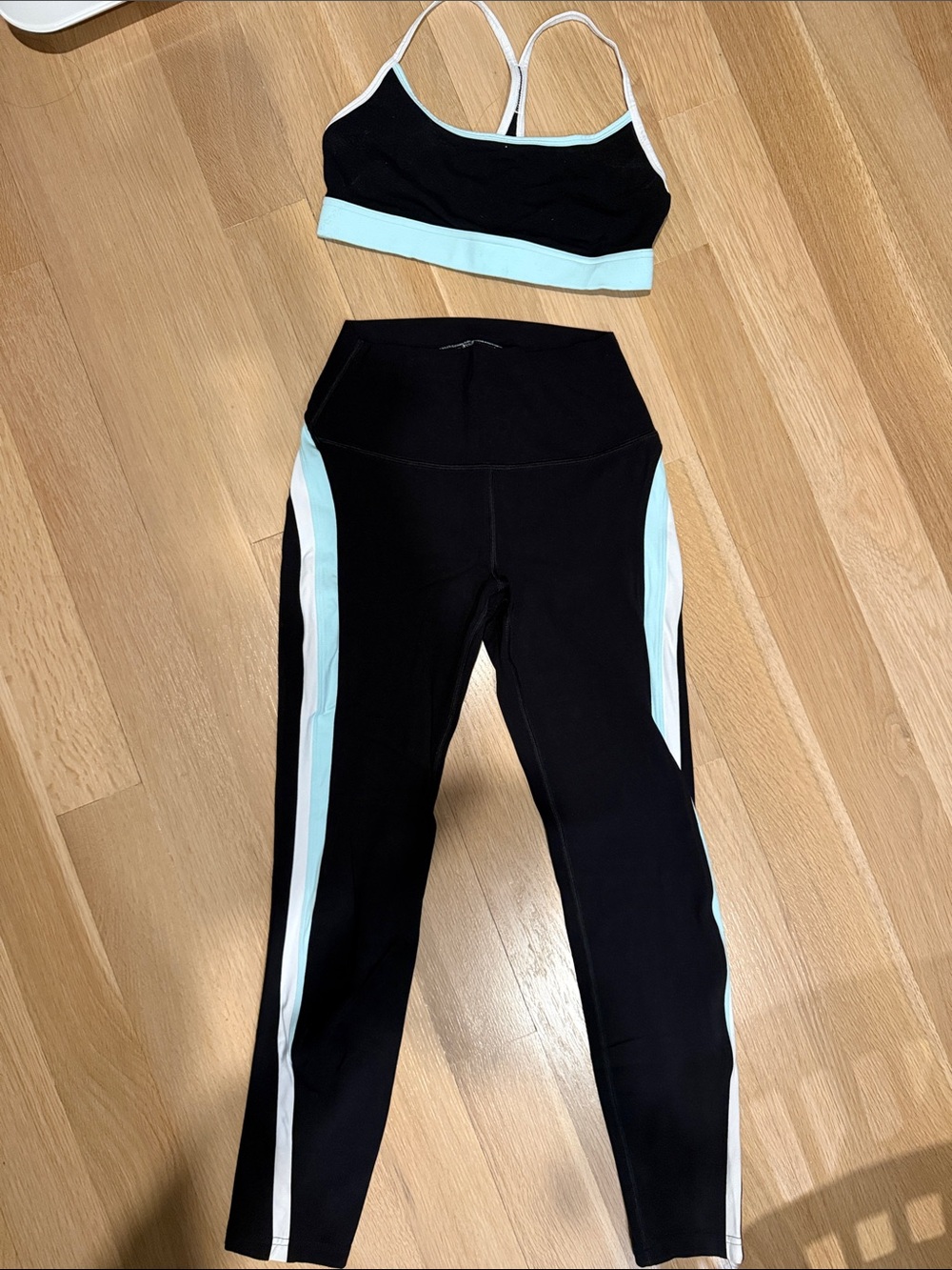 SPLITS59 Women's Emerson Airweight Bra + Leggings size small